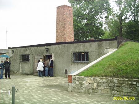 chambre � gaz et cr�matoire 1 auschwitz1