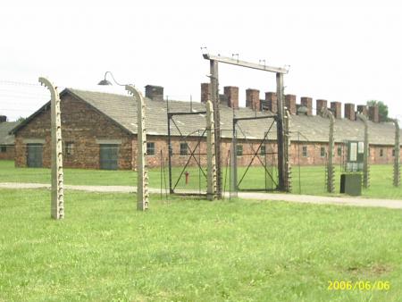 entr�e du camp des femmes