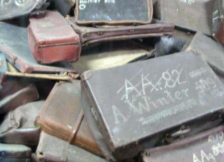 valises vol�es aux d�port�s