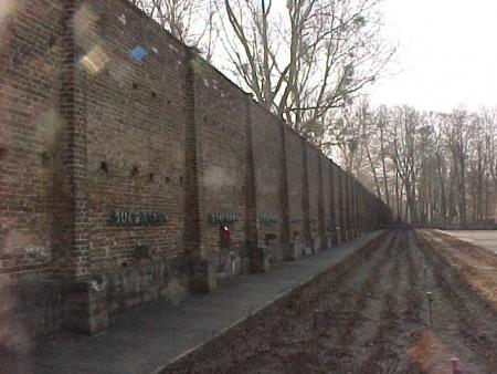 mur d'enceinte de ravensbruk