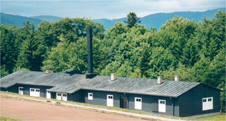 bloc du cr�matoire du camp