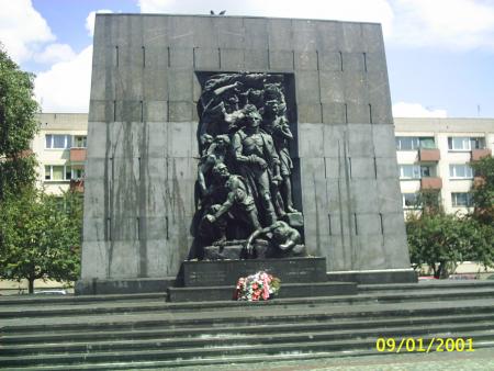 monument en m�moire des heros du ghetto